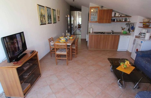 Porat Apartment | Holiday flat with air conditioning and washing machine