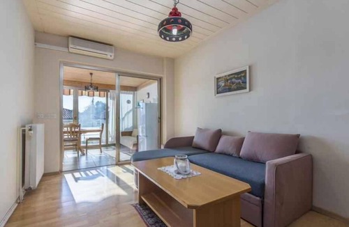 Karigador Apartment | Holiday flat with air conditioning