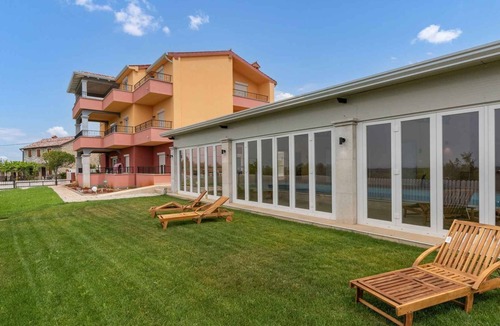Materada Apartment | Holiday flat with heatable pool