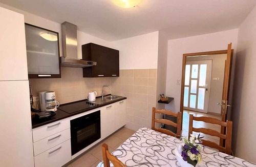 Cizici Apartment | Holiday flat with sea view