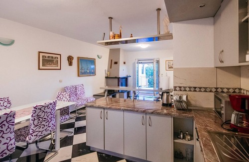 Maslenica House | Holiday Home Jasenice near Beach & Pool