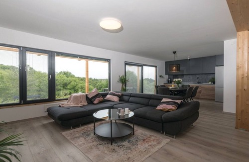 Lekenik House | Holiday Home Arbaro - Three Bedroom Holiday Home with Pool