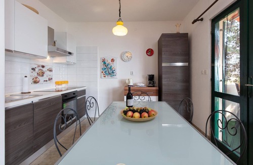 Businci House | Holiday home "Barbara" with view of the water