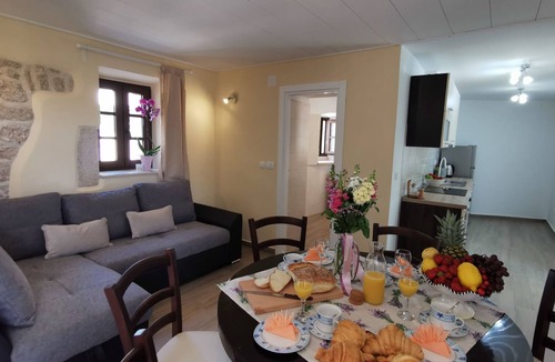 Polje Villa | Holiday Home Casa Natura Vita - Island Krk by Vill
