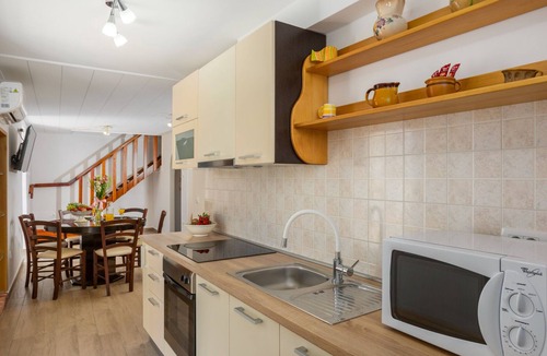 Polje Villa | Holiday Home Casa Natura Vita - Island Krk by Vill