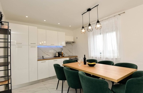 Central Dalmatia Villa | Holiday Home Dino by Villas Guide