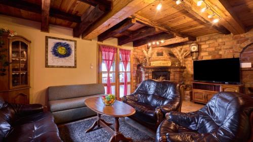 Breznik Plesivicki Villa | Holiday Home Dubranec by Villas Guide