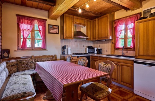 Breznik Plesivicki Villa | Holiday Home Dubranec by Villas Guide
