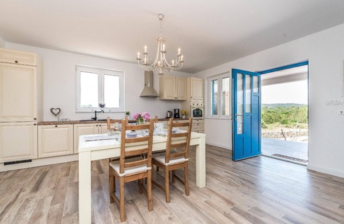 Dragove House | Holiday home "Ena" with view of the water
