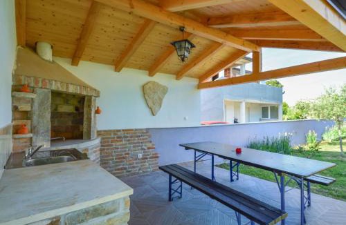 Petrovija House | Holiday Home Finida by Interhome