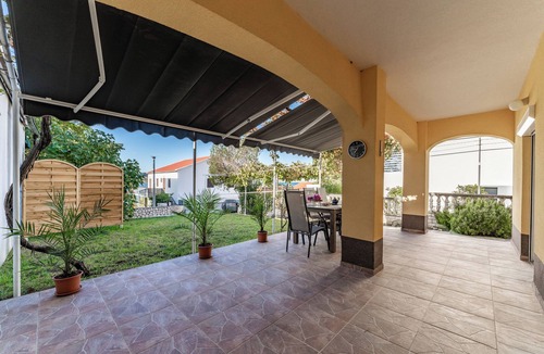 Rtina Villa | Holiday home for 8 Persons, 80 m from the sea, 4 bedrooms, 2 kitchens, 3 bathr.