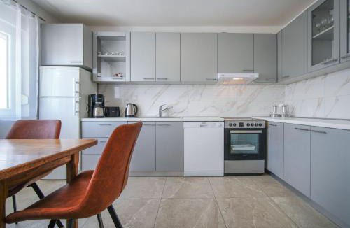 Duga Resa House | Holiday Home Golub by Interhome