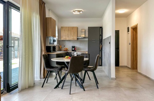 Benkovac House | Holiday home Green Paradise