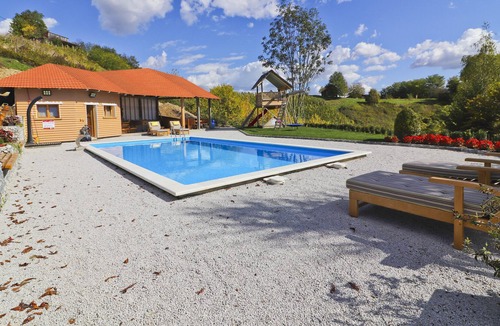 Donja Voca Villa | Holiday Home Grga-Three Bedroom House with Swimming Pool