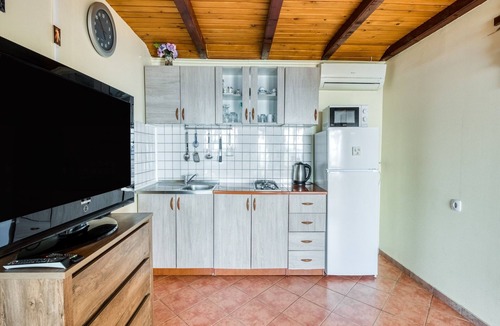 Tribanj House | Holiday Home in Tribanj Kru?ica