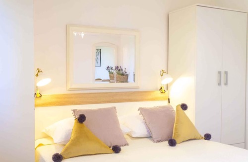 Tucepi House | Holiday home in a quiet location with Jacuzzi