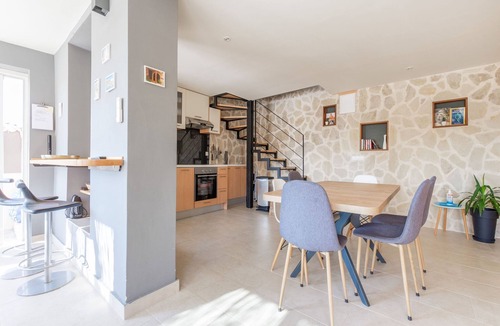 Donje Polje House | Holiday Home in Donje Polje near Seabeach