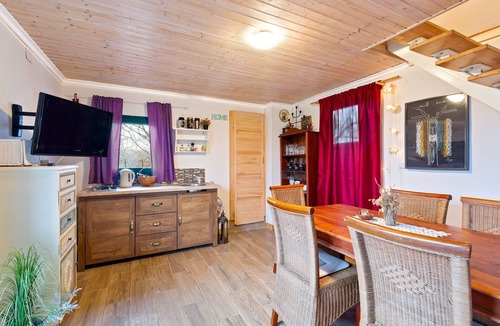 Lipnica House | Holiday Home in Havidic Selo with Garden