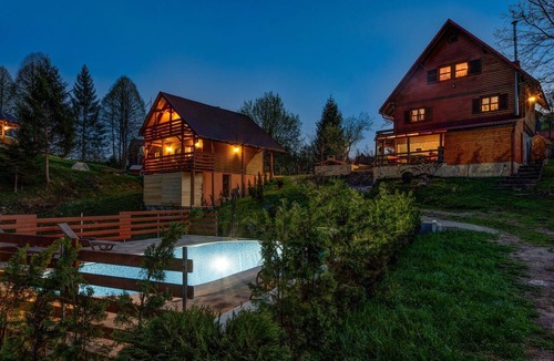Brod Moravice House | Holiday Home in Gorski Kotar with Pool