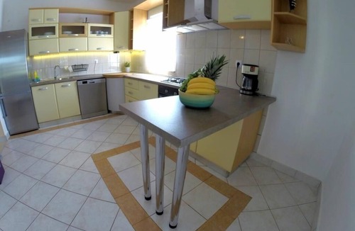 Ljubac House | Holiday Home in Ljubač with Seaview, Terrace, Air condition, WIFI (4851-1)