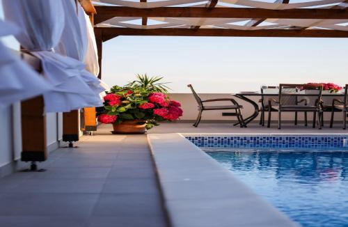 Maslenica House | Holiday Home in Maslenica with Sea View