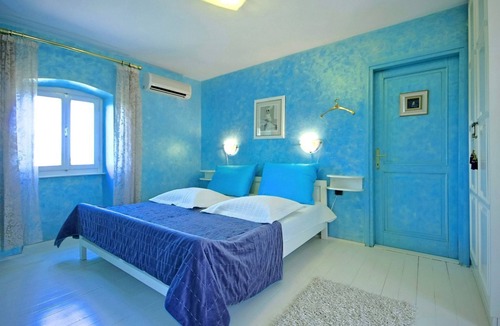 Rosini Villa | Holiday home in Poreč with a whirlpool on completely enclosed garden