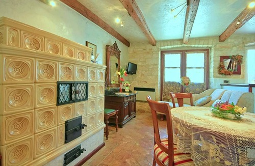 Rosini Villa | Holiday home in Poreč with a whirlpool on completely enclosed garden