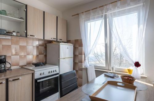 Breznik Plesivicki House | Holiday Home in Prilipje with Terrace