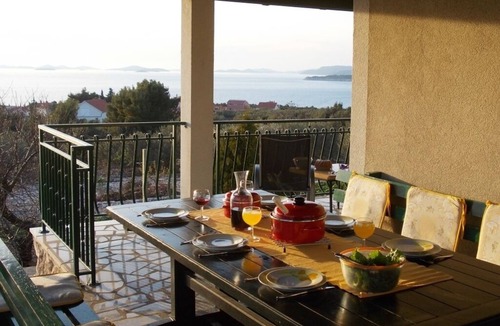 Primosten House | Holiday Home in Primošten with Seaview, Terrace, Air condition, WIFI (54-1)