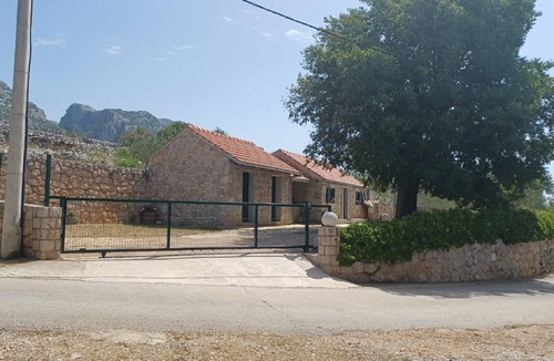 Seline House | Holiday Home in Seline near the Sea