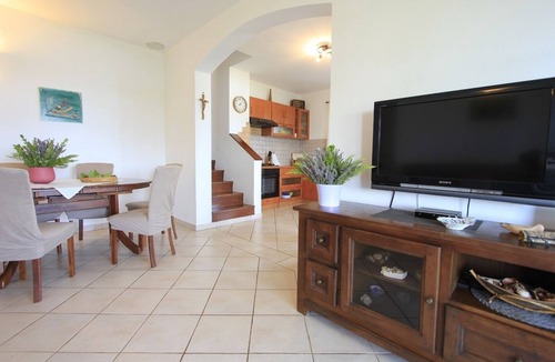 Veli Rat Ski Chalet | Holiday Home in Veli Rat with Seaview, Terrace, Air condition, WIFI (3559-1)