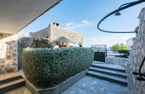 Krapanj House | Holiday Home Ivana