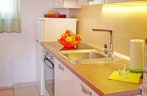 Vinisce House | Holiday home Jadranka, (15269), Vinišće, hr
