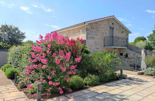Nenadici House | Holiday Home Jerini The Barn by Interhome