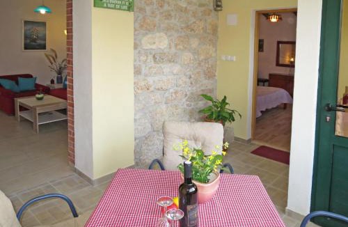 Slivnica House | Holiday Home Kapitan by Interhome