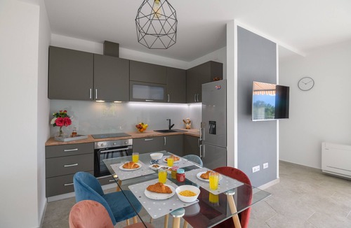Gruda House | Holiday Home Korda with a magnificent swimming pool