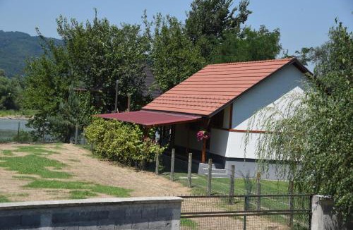 Banja Koviljaca House | Holiday Home Kućica Na Drvetu
