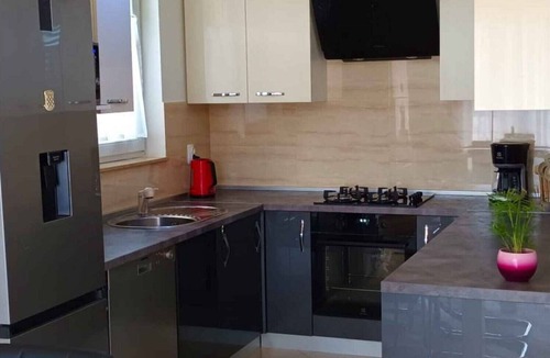 Benkovac Ski Chalet | Holiday Home Leggiero - Holiday Home Leggiero - House with four bedrooms and outdoor pool