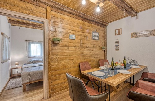 Breznik Plesivicki House | Holiday Home Ljubav