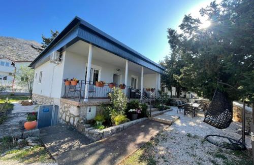 Starigrad House | Holiday Home Lola - large outdoor area