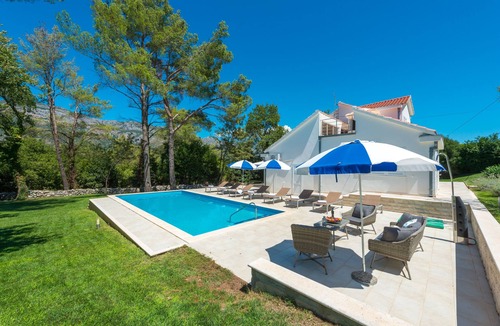 Konavle Villa | Holiday Home Magud - Charming place surrounded by a garden