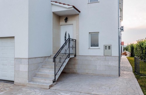 Krusvar House | Holiday home Maria