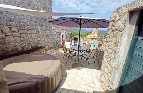 Peljesac peninsula House | Holiday Home Mario - One-Bedroom Holiday Home