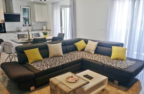 Maslenica House | Holiday Home Maslenica with Pool near Beach