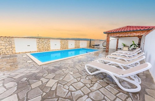 Pridraga House | Holiday Home Meri