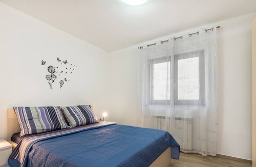 Trget House | Holiday home near the sea with a stunning view