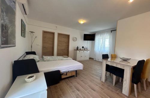 Skradin Apartment | Holiday Home Nikola