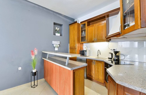 Galovac House | Holiday Home Noa - Four Bedroom Holiday Home with Swimming Pool