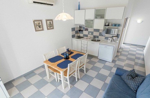 Jadrija Apartment | Holiday home on Jadrija Beach near Sibenik