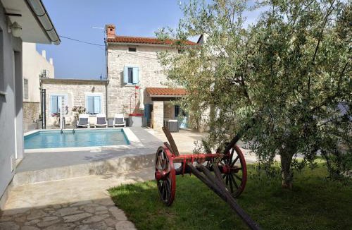 Mali Vareski House | Holiday Home Peruski